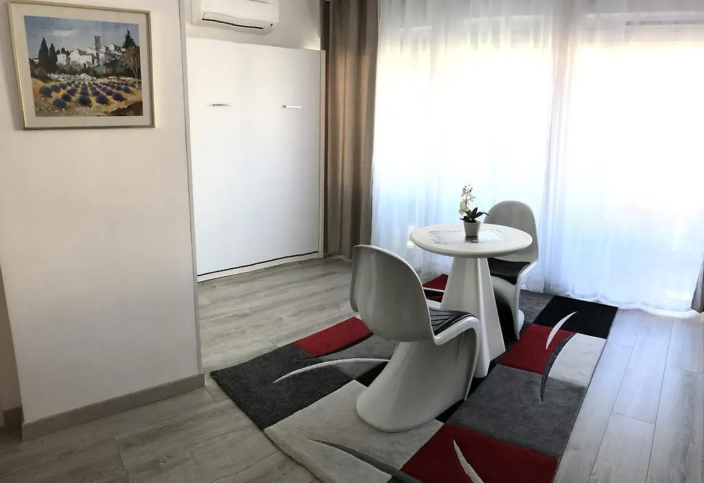 Appartement Royal Promenade à Nice France