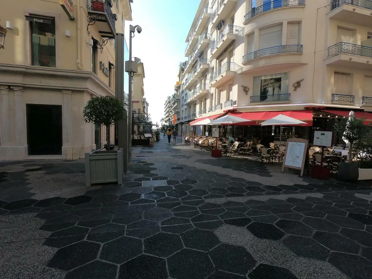 Appartement Royal Promenade à Nice France